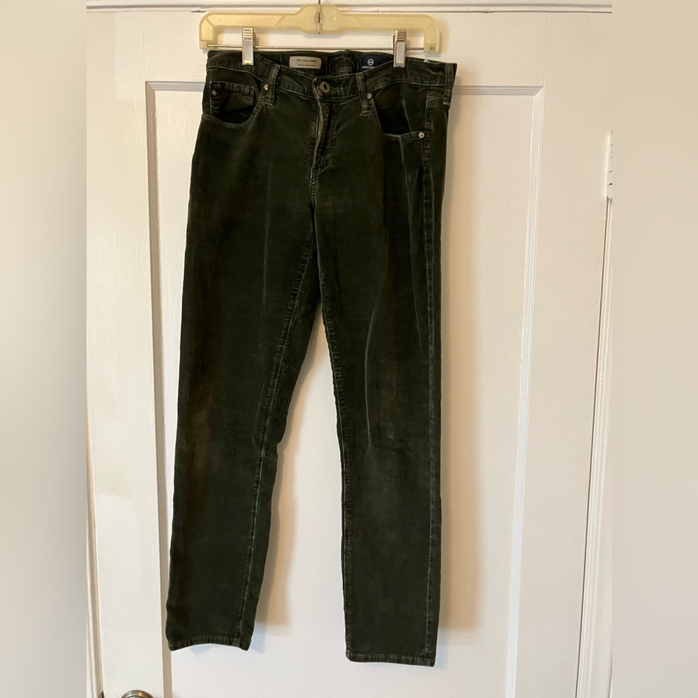 Size 29R AG skinny forest green ankle length corduroy pants